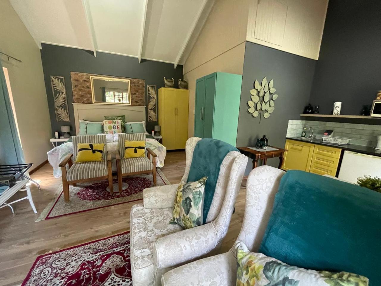 Periwinkle, Grove ,Acorn & Sage Cottages クラレンス エクステリア 写真